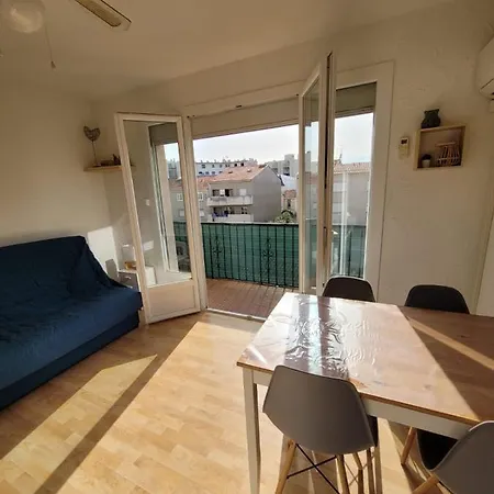 Studio 4 Couchages Climatise 50m De La Plage *