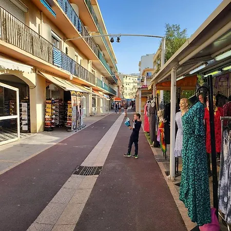 Apartment Studio 4 Couchages Climatise 50m De La Plage